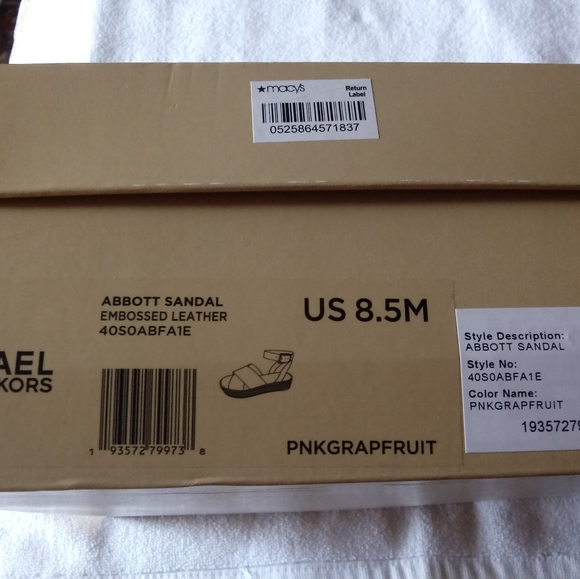 "New' Michael Kors Abbott Sandals - Picture 13 of 16
